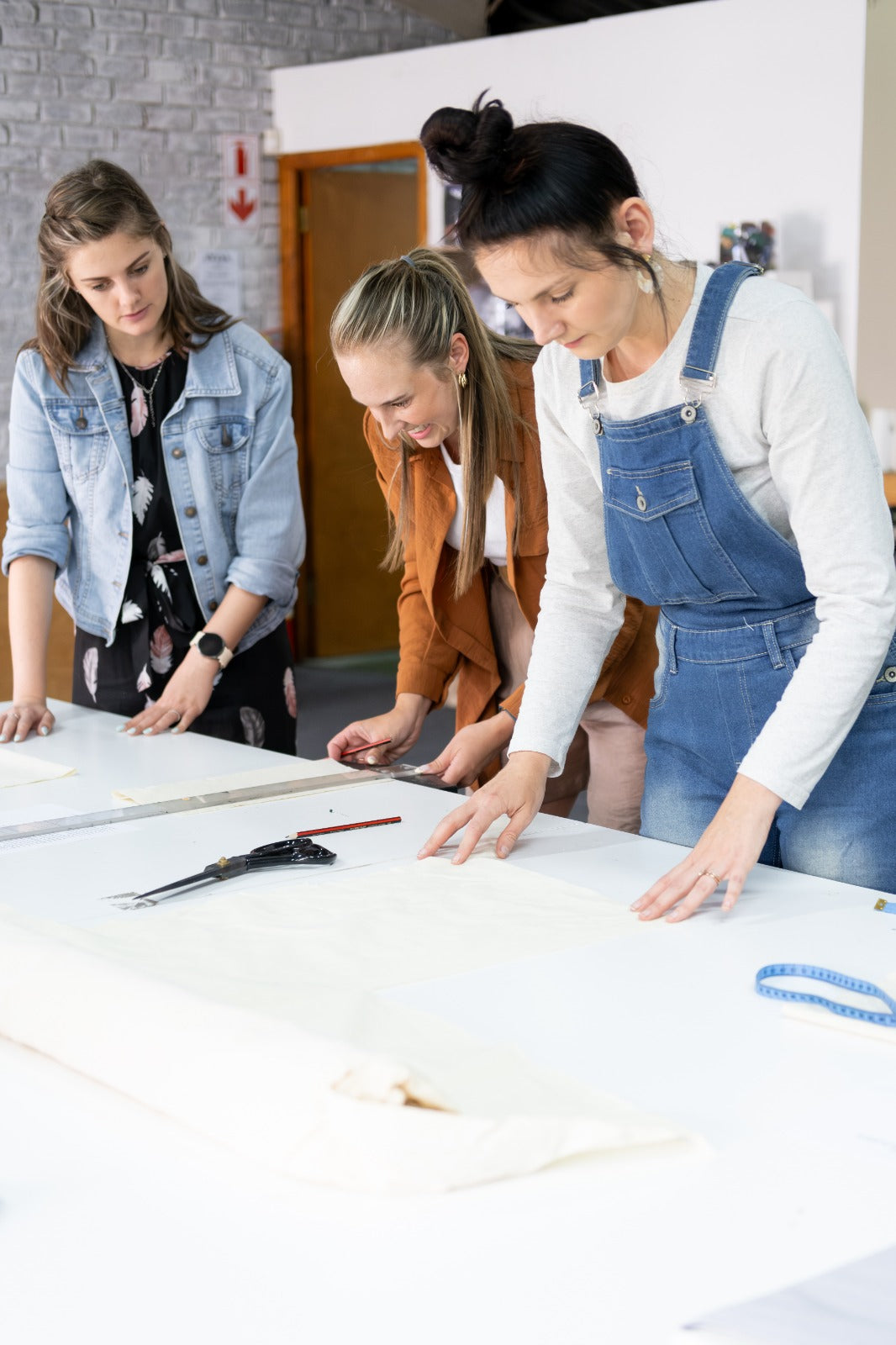 Snip & Sew Workshop - Beginner Sewing with Tulips & Tea
